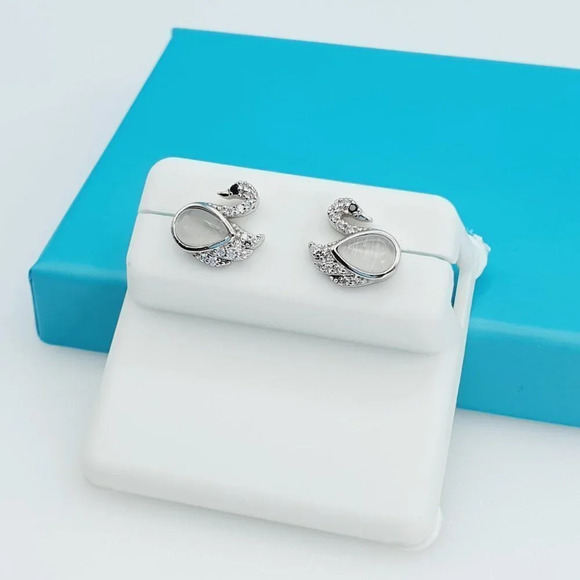 "925 Sterling Silver CZ Beautiful Earrings for Women, 1USPAR4129 - Picture 5 of 11